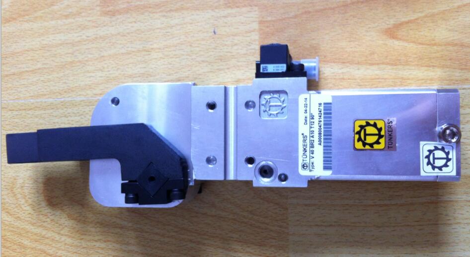 V40 BR2 A10 T12 10-135������TUNKERS�A�o���