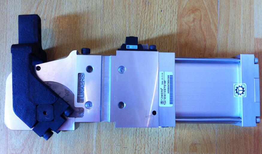 V2 63.1 A10 T12 10-44�� ��(gu��)TUNKERSС�ǶȊA�o���